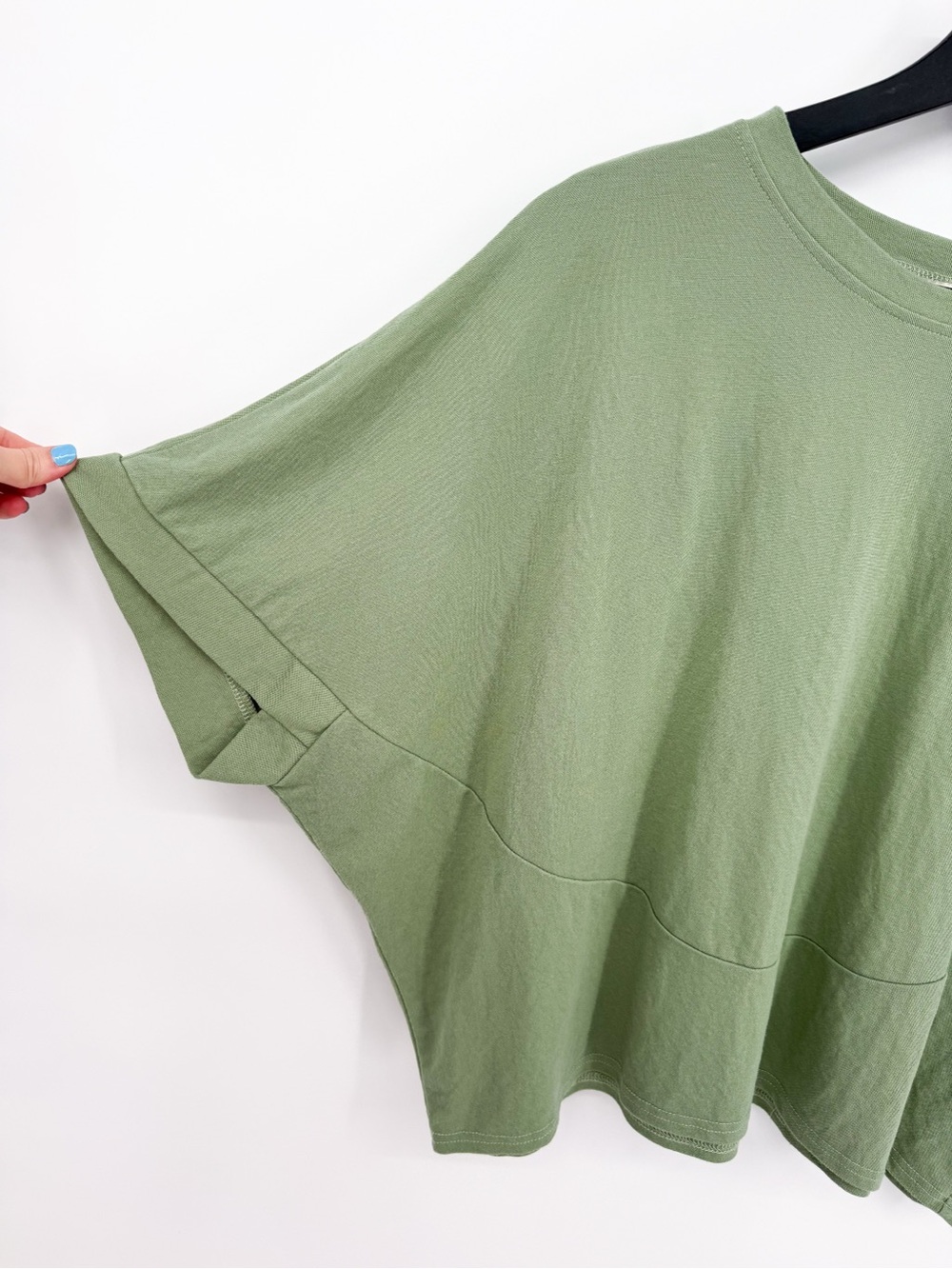☀️ 3/$25 Pinch Green Boxy Slouchy Short Sleeve Top Large - Picture 2 of 6